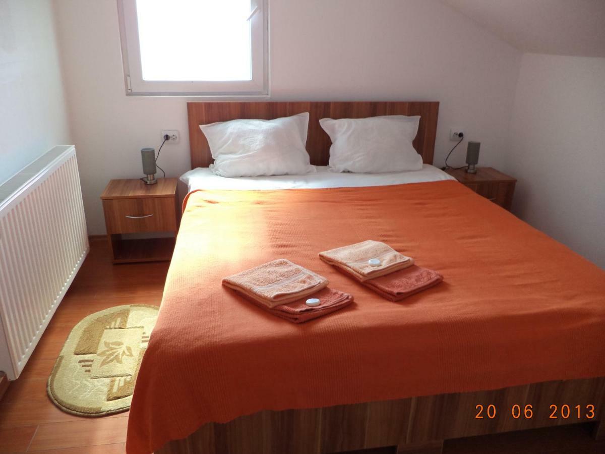 Casa Bella Villa Rîşnov Exteriör bild